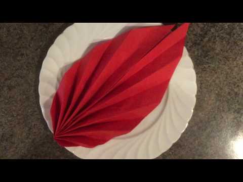 Brz i jednostavan nacin savijanja salveta