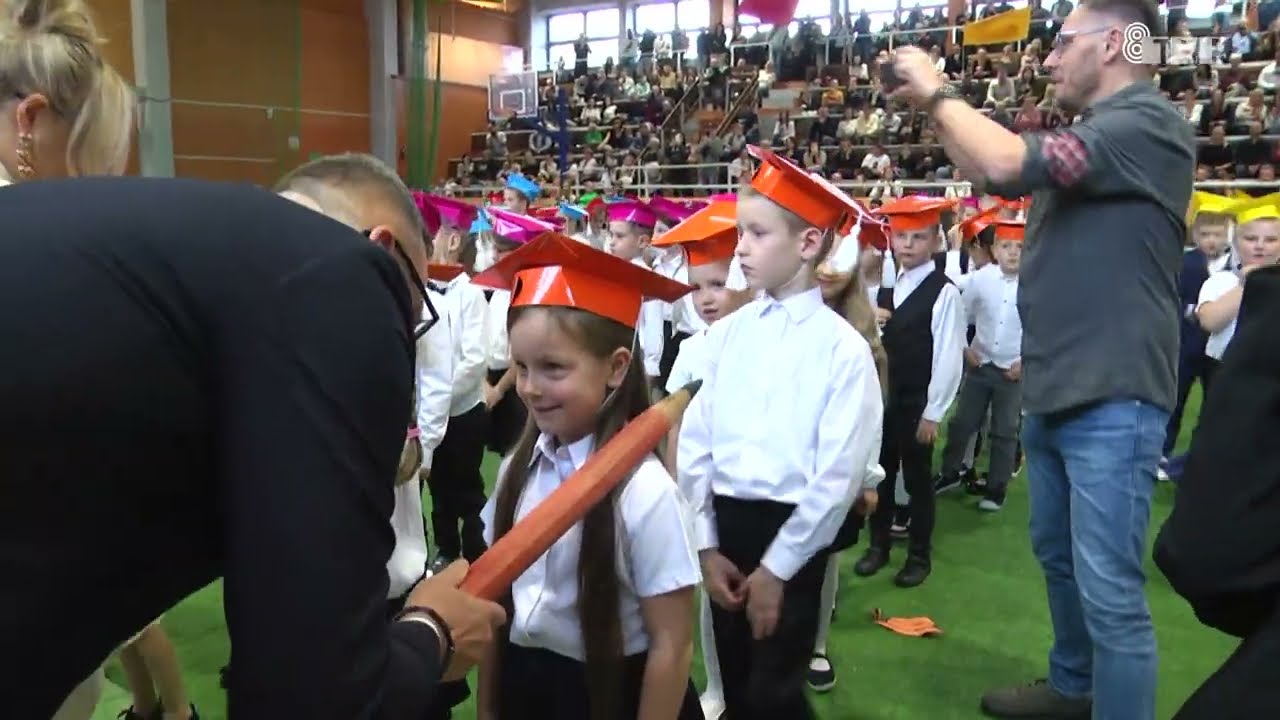 Ślubowanie klas pierwszych w Szkole Podstawowej nr 10 w Sieradzu