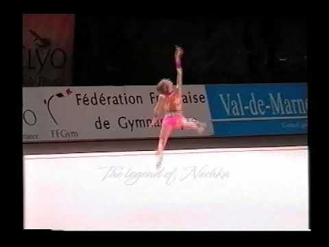 Lydia LOTT (GER) rope - 2004 Thiais junior AA