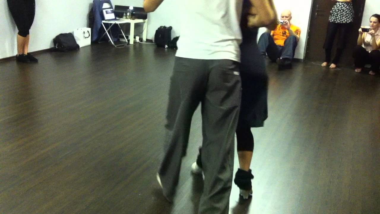 Dana Frigoli y Adrian Ferreyra, ревью урока "WTF 2012".