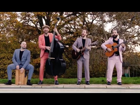 Roaming Band For Hire in London - Pop RnB Funk 90s Covers & Mashups