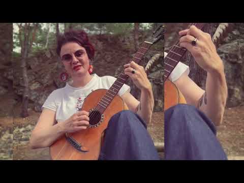 Radůza - JÁ TĚ PROSÍM, BUĎ TU SE MNOU (oficiální video)