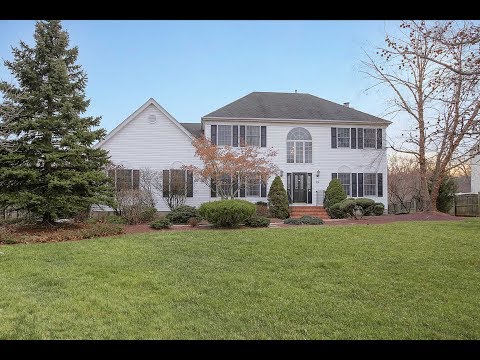 13 Collins Drive, Hillsborough $669,900