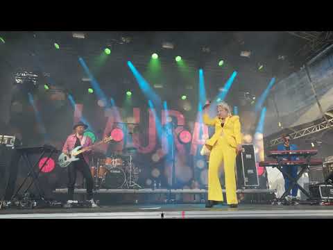 Laura Voutilainen - Vaarallinen yllätys (Tangomarkkinat 7.7.2023)