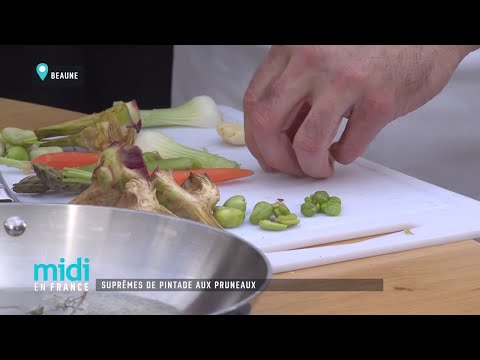 Suprêmes de pintade aux pruneaux, primeurs de légumes