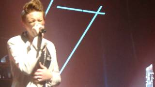 La Roux - Cover My Eyes, Live in NYC