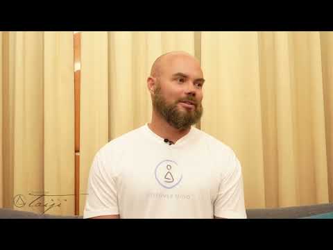 What is Central Equilibrium (Zhong Ding) in Taijiquan? Sifu Adam Mizner Explains! #balance #harmony