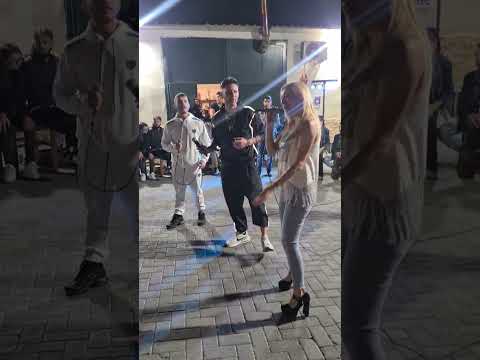 Alessio ossino e Luana samu in concerto compleanno di salvatore a san giorgio Catania