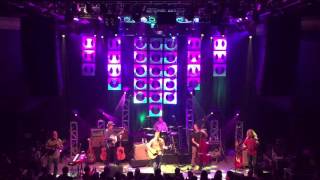 Bird In A House - Railroad Earth