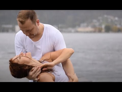 Bachata meets a rainy day (Cosimo, Dimen5ions & DJ Alejandro - Tuyo (Bachata Version))