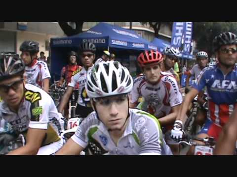 Concentração e Largada - Circuito XC de Favelas 2011 Rio de Janeiro