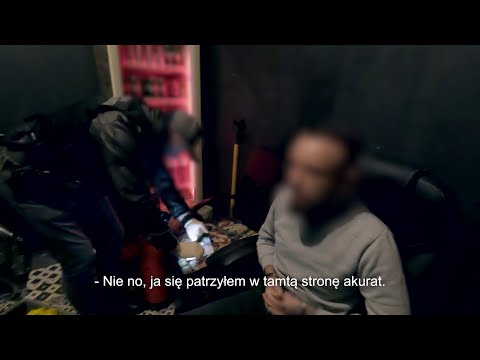 Wzrok pracownika pomógł funkcjonariuszom znaleźć skrytkę z pieniędzmi! | Nic do ukrycia