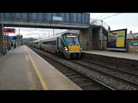 Irish Rail InterCity ICR22000 (22326), passing Dalkey