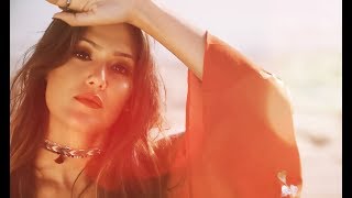 Subiendo Al Cielo Music Video