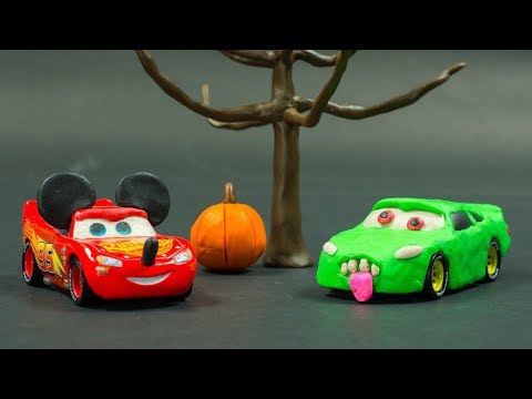 ZOMBIES LAND Graveyard Cars CRASH N SMASH Lightning McQueen as Mickey Mouse THUNDER HOLLOW Crazy 8 Video