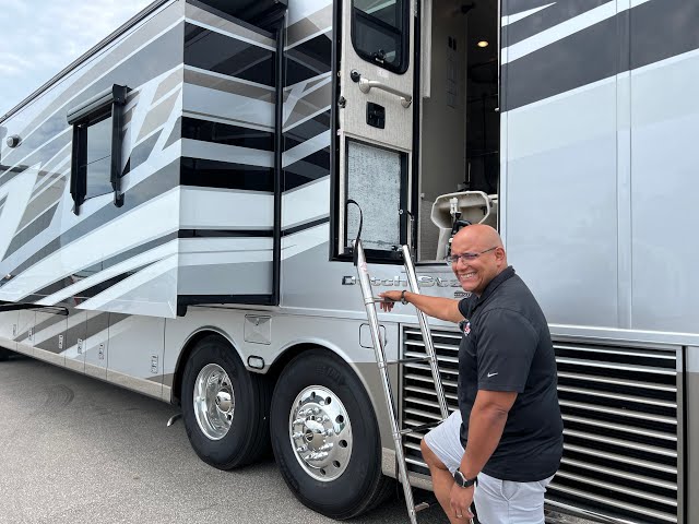 Preview image of 2024 Newmar Dutch Star 4325 (17N232072) youtube video