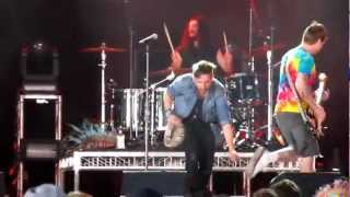 Kingswood &amp; Lindsay &quot;The Doctor&quot; McDougall - Yeah Go Die - LIVE @ Splendour in the Grass 270712