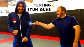 ★★★★★ Testing Amazon&#39;s Top 4 Stun Batons &amp; Getting Shocked Review Taser, Streetwise, Vipertek, Sabre