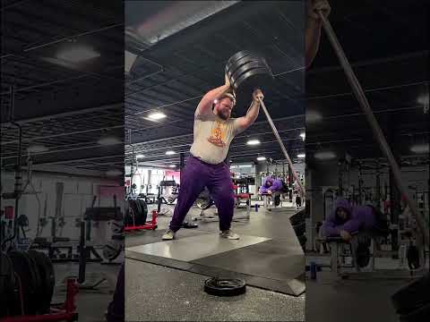 Strongman Leaves Gym In Shock