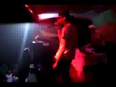 MC DVN  ao vivo na 220 voltz