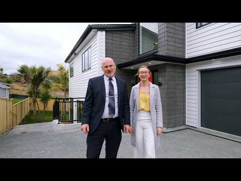 12a Norman Road, Titirangi - The Smiths | Ray White