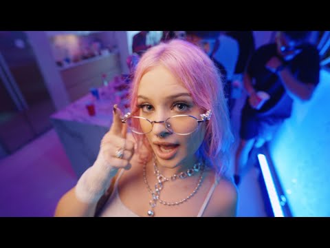 Crazy Oliwka - ROBIĘ MELANŻ (prod. CUZCO$)