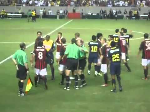 Gattuso( the beast ) Fights  Club America players - from the stands