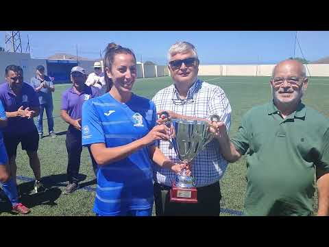 C.D.TINAJO FEMENINO RECIBE COPA DE CAMPEON 2022/2023