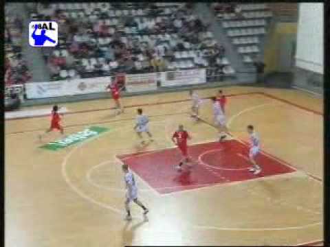 Octavio Pilotes Posada 29 - Reale Ademar 34