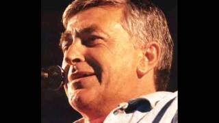 Pierangelo Bertoli - Sfiorisci bel fiore (Jannacci).wmv