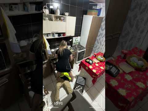 Look how my wife greeted the plumber at our house! 🐂😩 