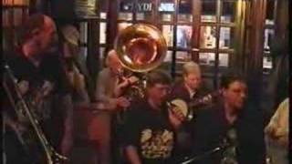 Gut Bucket Blues, Peruna Jazzmen