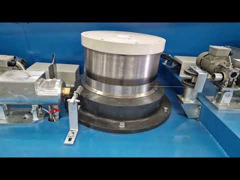 Wire drawing machine MBK-8/450 with integrated steel fiber machine IFM. Packing into cardboard box.