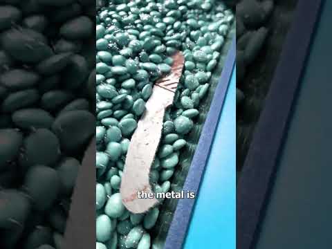 How Old Saw Blades Are Turned Into Knives 🤔