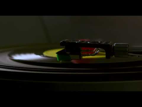 The Rolling Stones - Start Me Up - HQ (VINYL RIP) [45rpm]