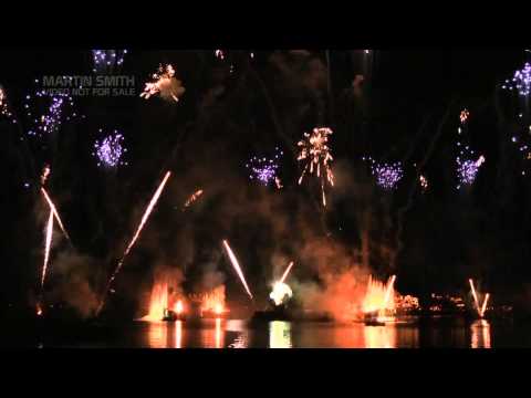 Illuminations: Reflections of Earth HD & 'Peace On Earth' Holiday Tag