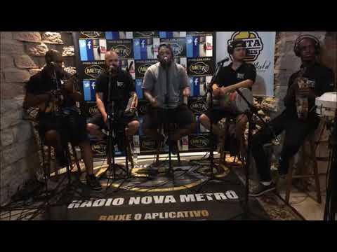 Tiee e Vitinho Acústico Nova Metrô