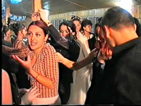 1 Povestea unei nunti de poveste , , ,