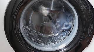 Video nr. 200! Washing my jeans at 30 degrees and spinning at 800rpm :-)