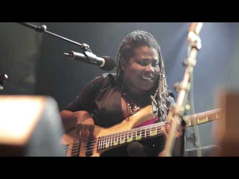 Manou Gallo & Women Band (FMM Sines 2011)