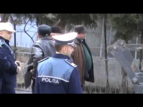 Abuzurile primarului Vasiliu Ion  din Preutesti Jud Suceava - Pietrisul