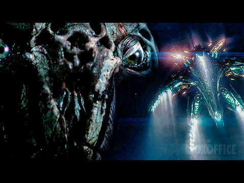 The Alien Beast builds a Starship | Ending Scene | Super 8 | CLIP