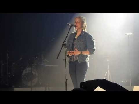 Julia Engelmann "Stille Wasser sind attraktiv"