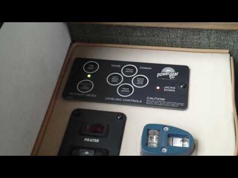 How to use your leveling system on our 1999 Fleetwood Flair