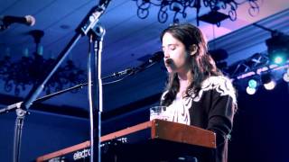 Ximena Sariñana - Different [Live]