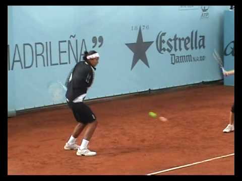 Akgul Amanmuradova Madrid 2010 practice 1