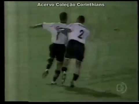 Marcelinho Carioca (Corinthians) - 21/03/2001 - Joinville 1x3 Corinthians - 1 gol