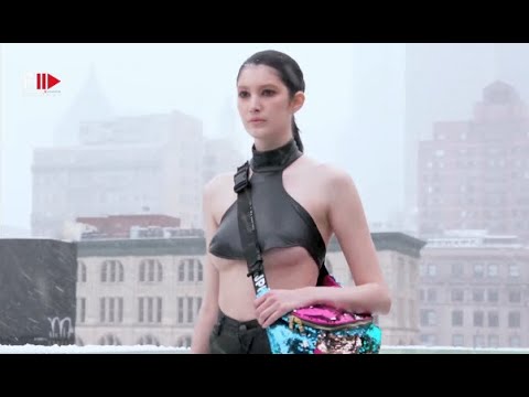FLYING SOLO SHOW #1 Fall 2022 New York - Fashion Channel