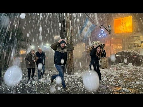 Argentina Severe Storms Strike Eldorado, Puerto Piray and Córdoba With Giant Hail and Snow! 