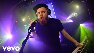 Jack Garratt - Worry in the Live Lounge